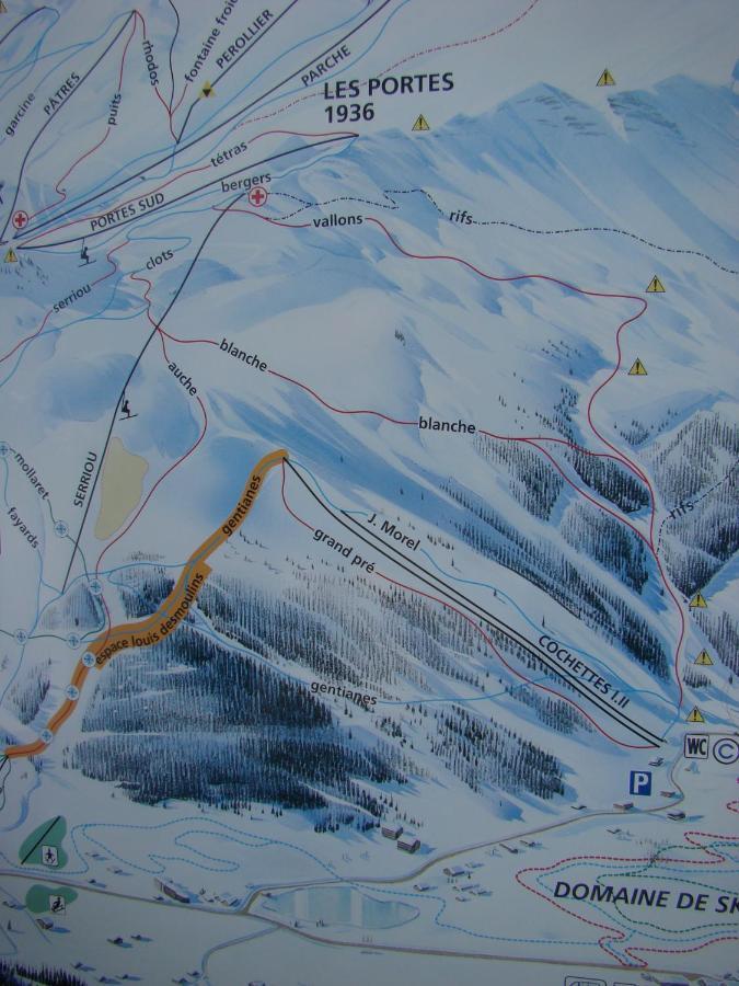 Studio Au Calme Face Aux Montagnes Dans Station De Ski La Morte المظهر الخارجي الصورة